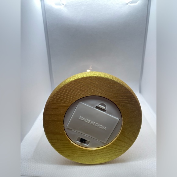 Christmas Tree Globe Lighted Battery Operated 8 Inch Holiday Santa Snowballs - Picture 11 of 17